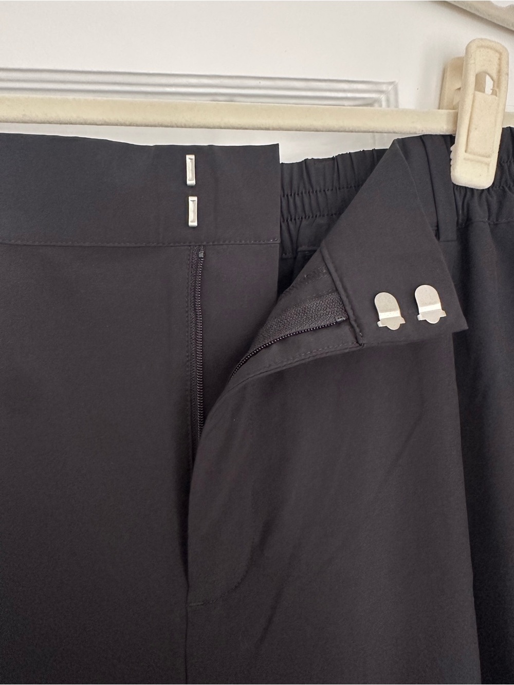 alo High-Waist Pursuit Trouser (Regular Length) - Picture 5 of 8